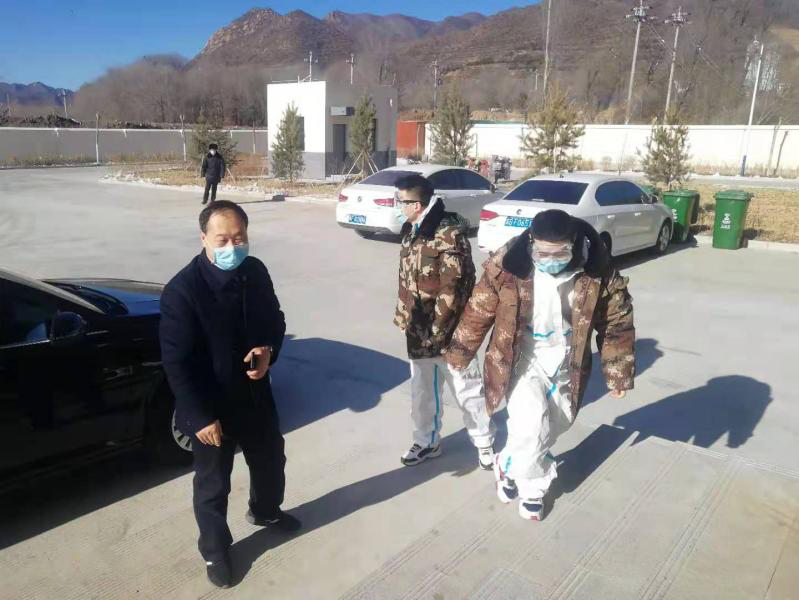 李桂忠春节期间慰问泰泽污水处理厂一线职工.png