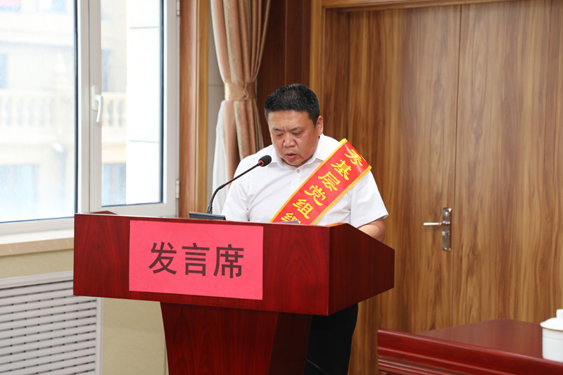 优秀基层党组织书 记代表发言.JPG