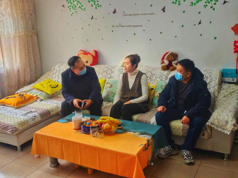 春节前夕集团领导慰问冬奥保障一线人员家属.png
