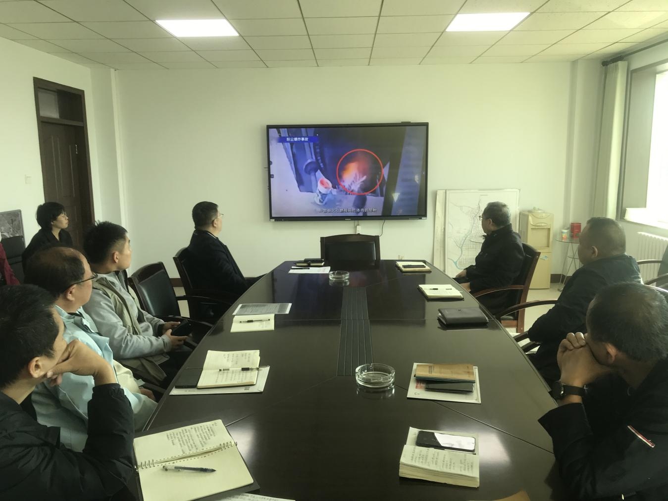 1762845976262475.jpg 1762845976262475.jpg